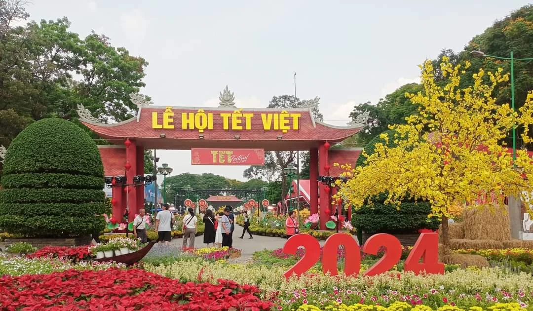 Check-in ngay 'Lễ hội Tết Việt 2024' ở Sài Gòn - Vibe chill mà đậm chất truyền thống quá trời!