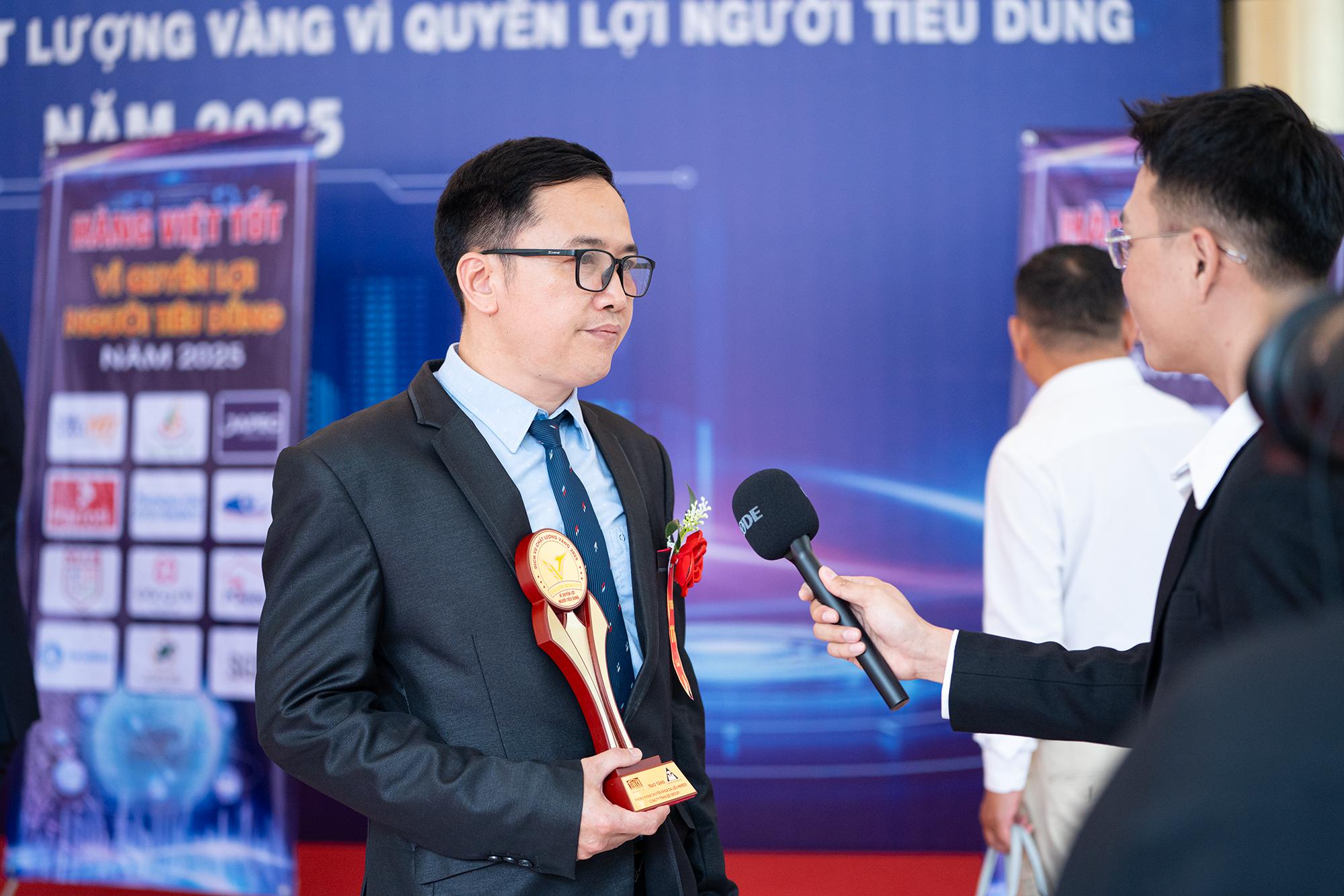 d32b142d57a9f0c29a4e.jpg