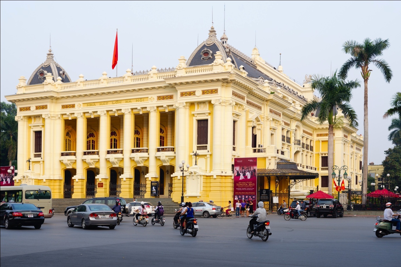 Nhà Hát Lớn Hà Nội - Tọa độ sống ảo cực xịn giữa lòng Thủ đô ️✨