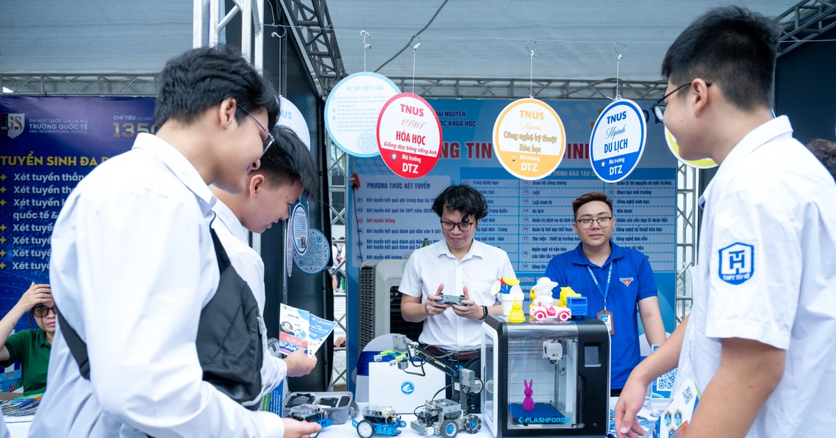 Trường ĐH Khoa học (ĐH Thái Nguyên) đẩy mạnh đào tạo ngành Công nghệ bán dẫn, Khoa học dữ liệu - Gen Z lên đời với nghề hot!