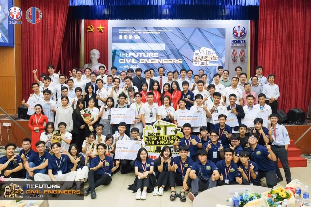 d59dcdfeb16b2de63c50.jpg