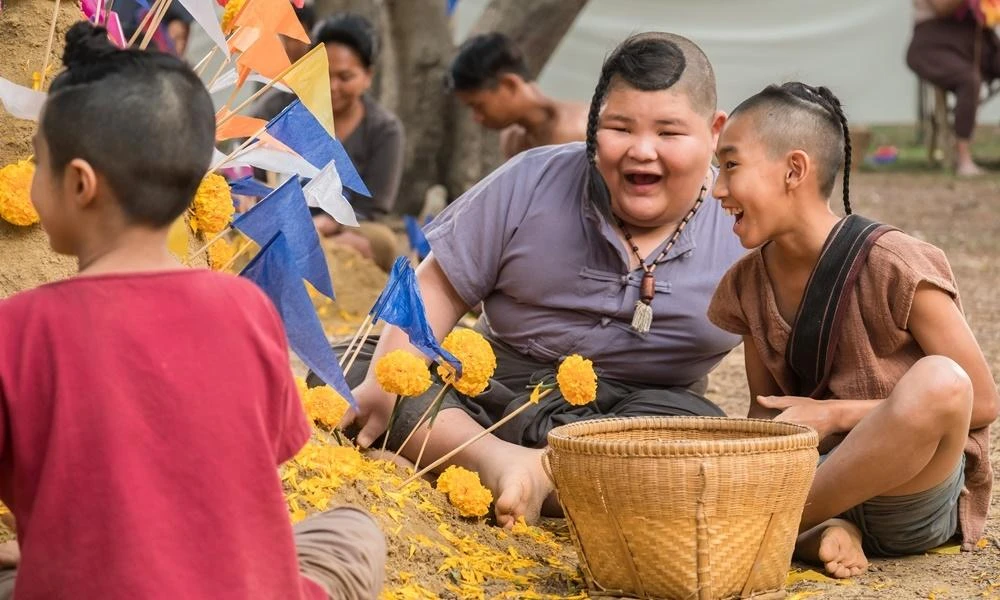 Con trai ma nữ xinh đẹp từ "Tình người duyên ma" giờ tìm đến thế giới loài người rồi các bạn ơi
