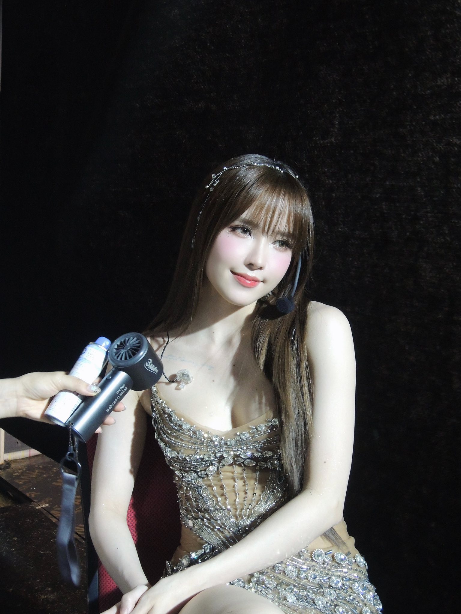 d6f612af9c00d5bb4857.jpg