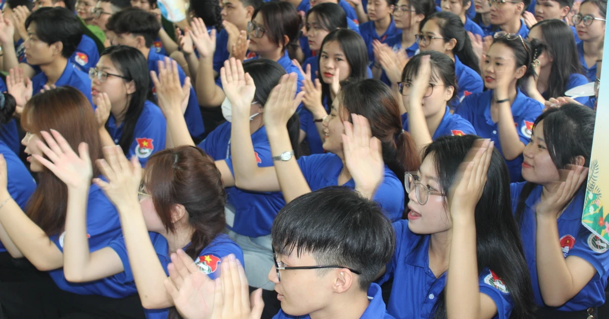 Hơn 500 sinh viên Học viện TP. HCM hào hứng xuất quân chiến dịch "Mùa Hè Xanh" ✨