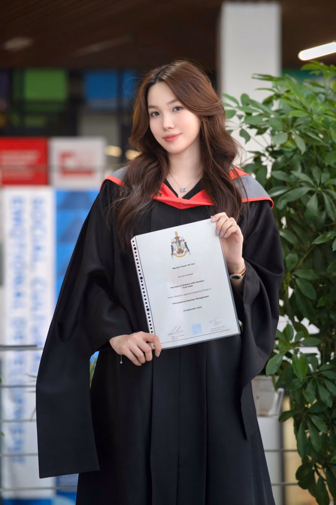 d71cff3fd93741916a58.jpg