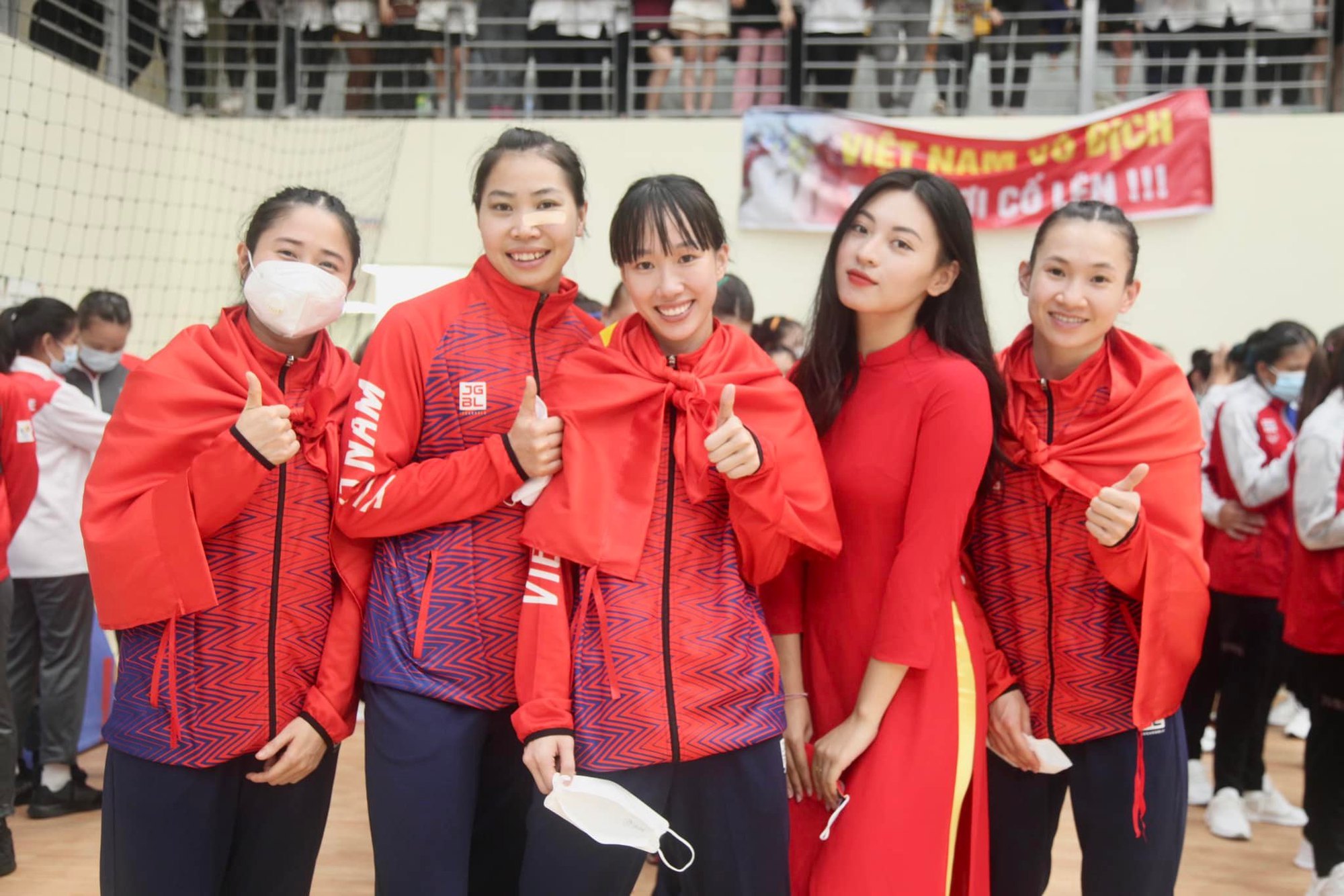 d766c30083c4108fce70.jpg