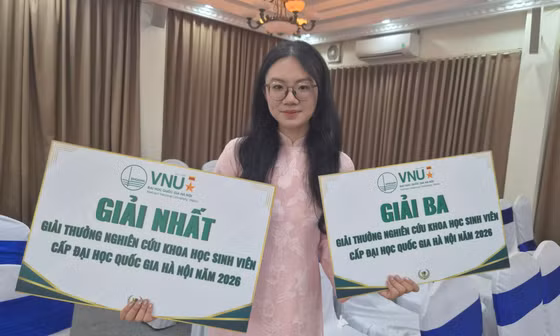 d81266559586b47bdbae.jpg
