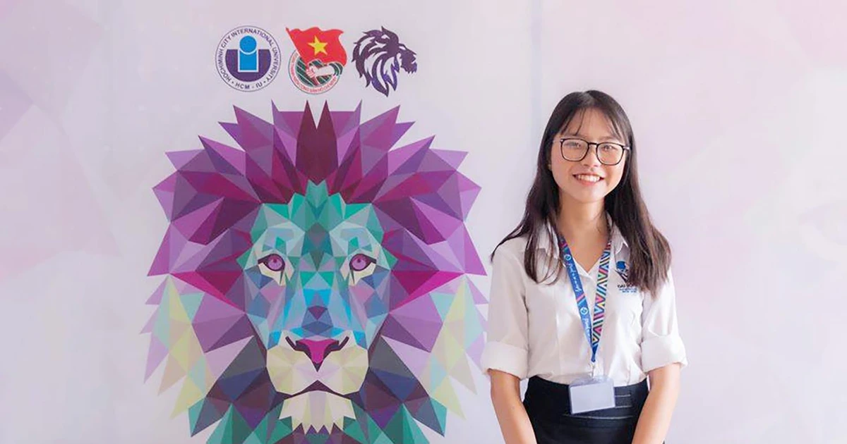 Glow up từ "mọt sách" thành Phó Chủ tịch Hội Sinh viên: Hành trình 10 năm đầy cảm xúc của nữ sinh Sài Gòn