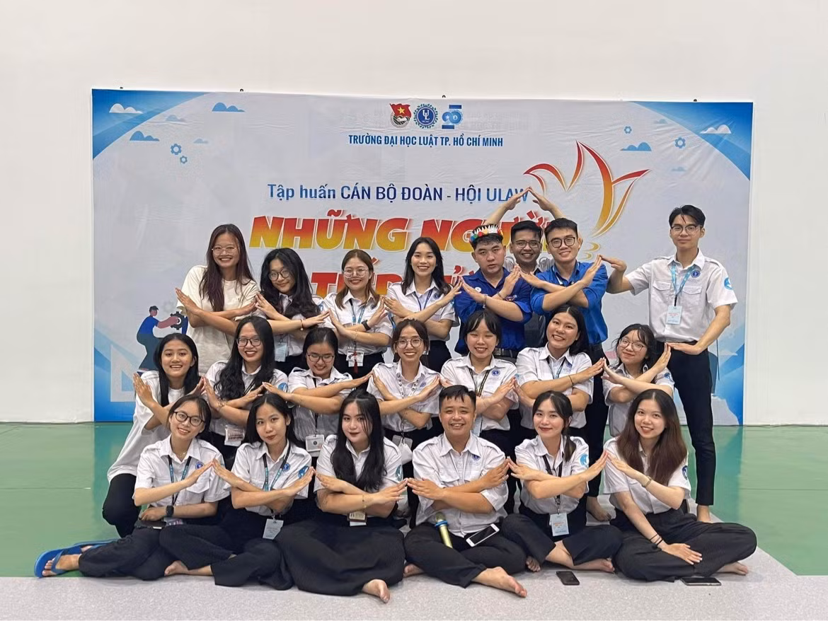 d82e930ff2a4e7fee6d6.jpg
