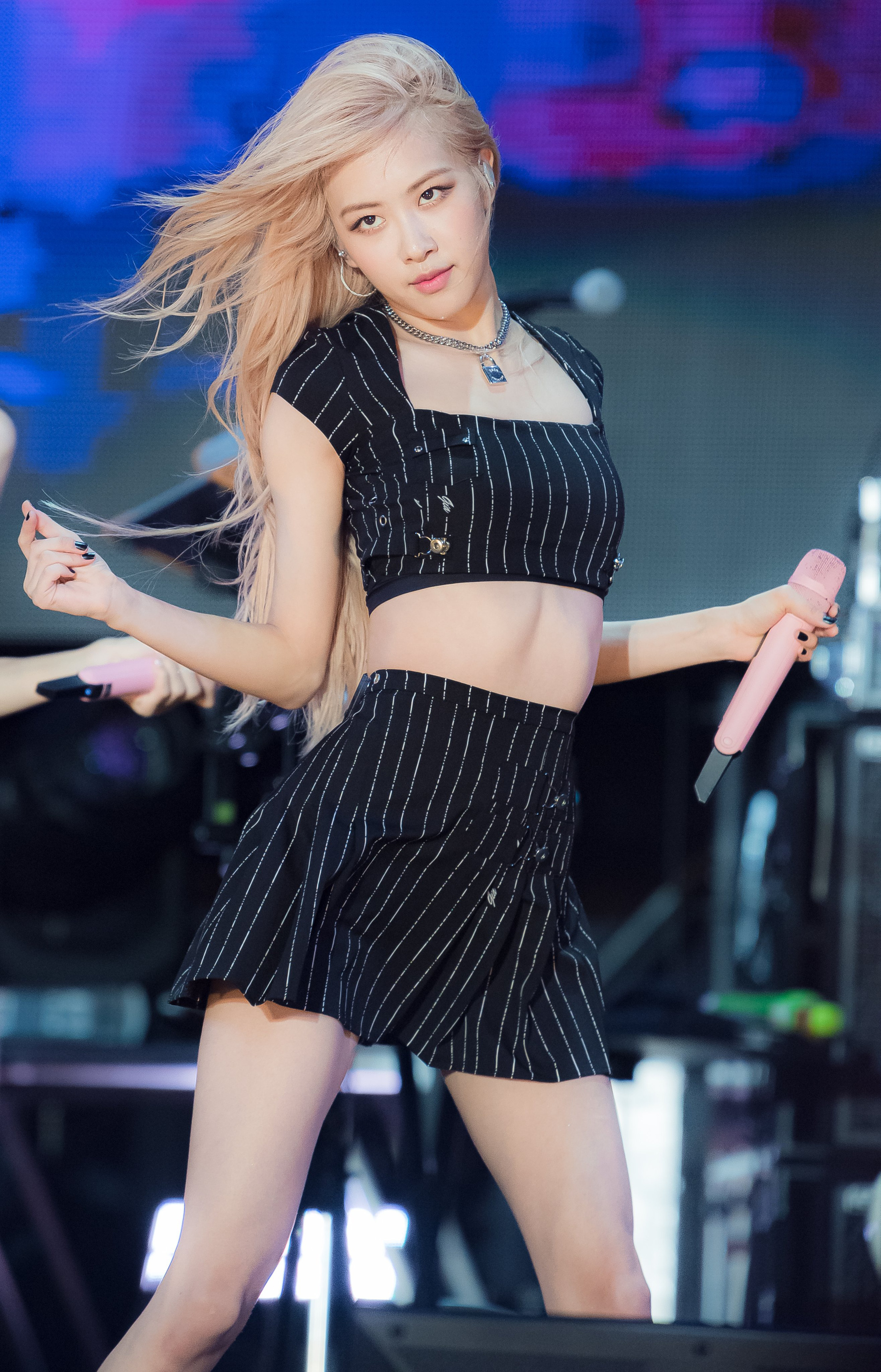 d884e7664d9bc8063e5f.jpg