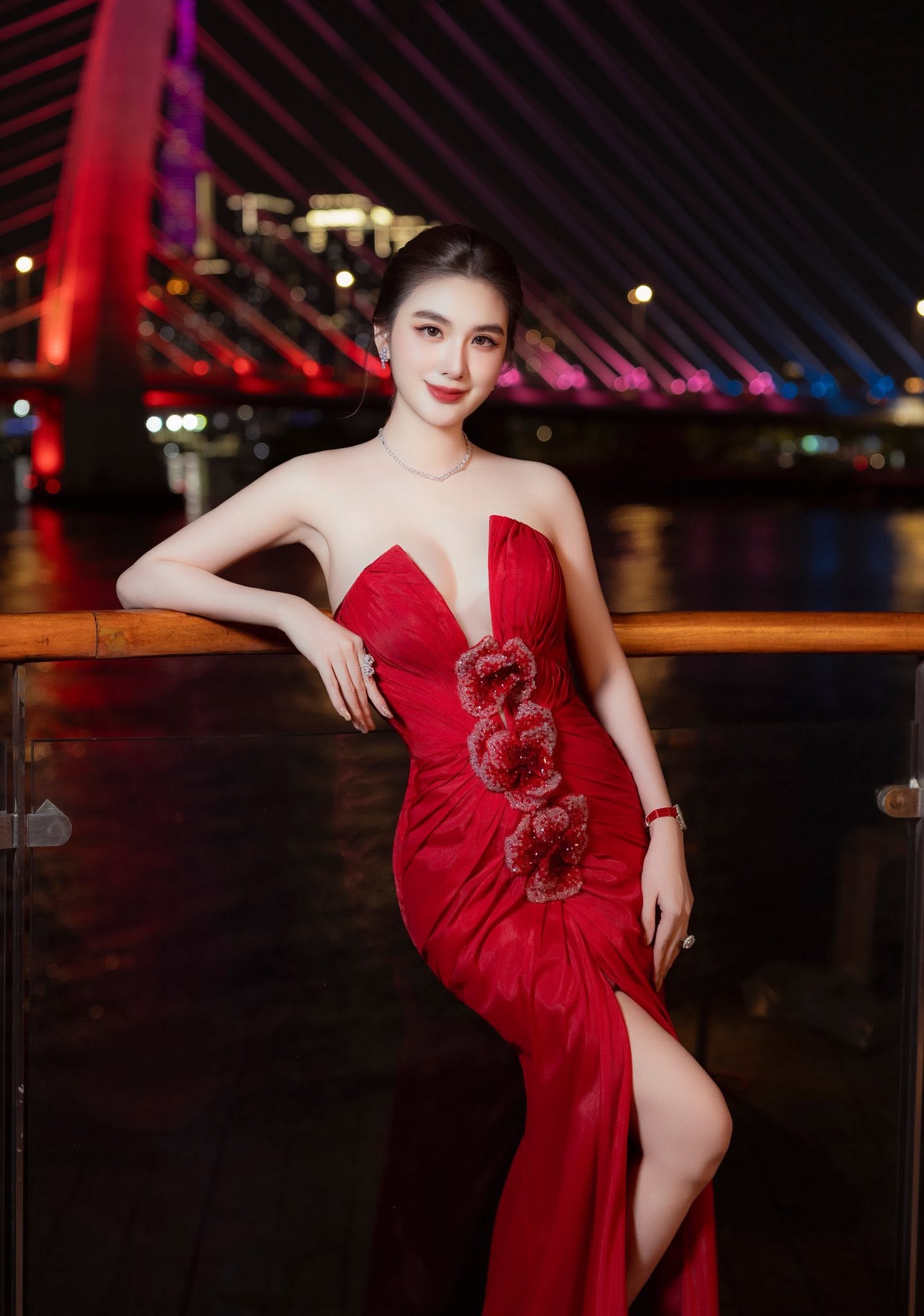 d8d3481e5a558e353158.jpg