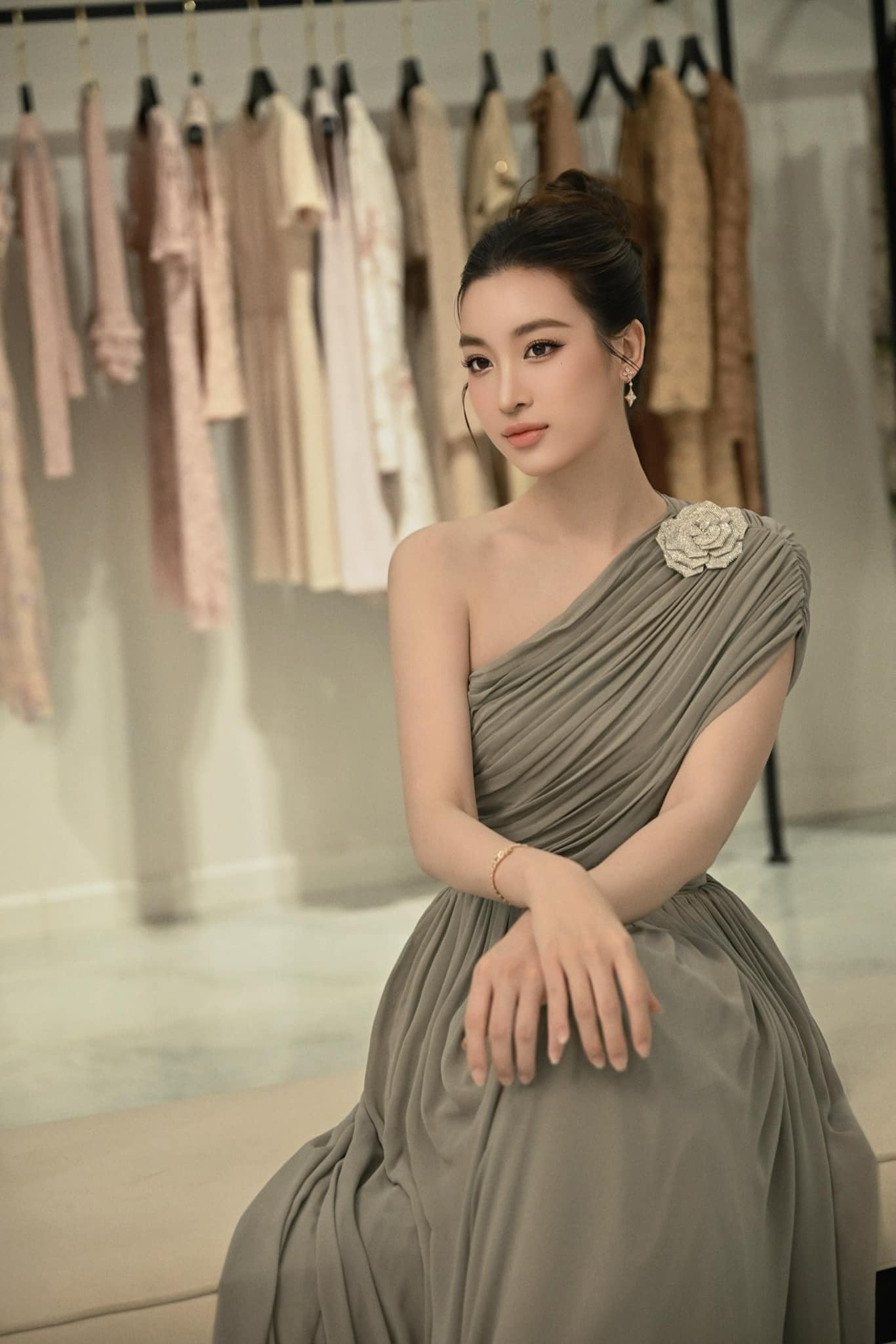 d8d56a0bfc4b084ca5a4.jpg