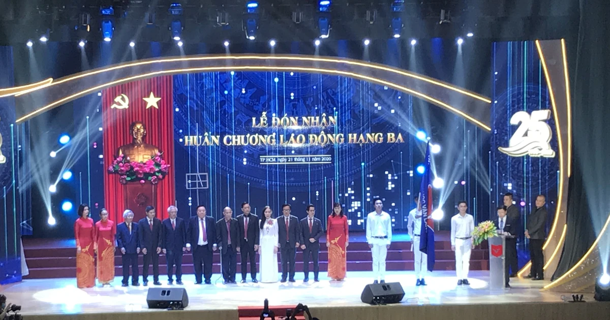 95% sinh viên Văn Lang xin việc xong ngay sau tốt nghiệp – xịn xò quá trời! ✨