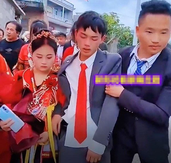 d9b5a0d5d88656eae083.jpg