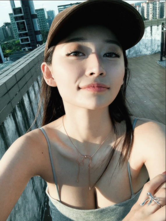 d9b7a6f0f014499b2197.jpg