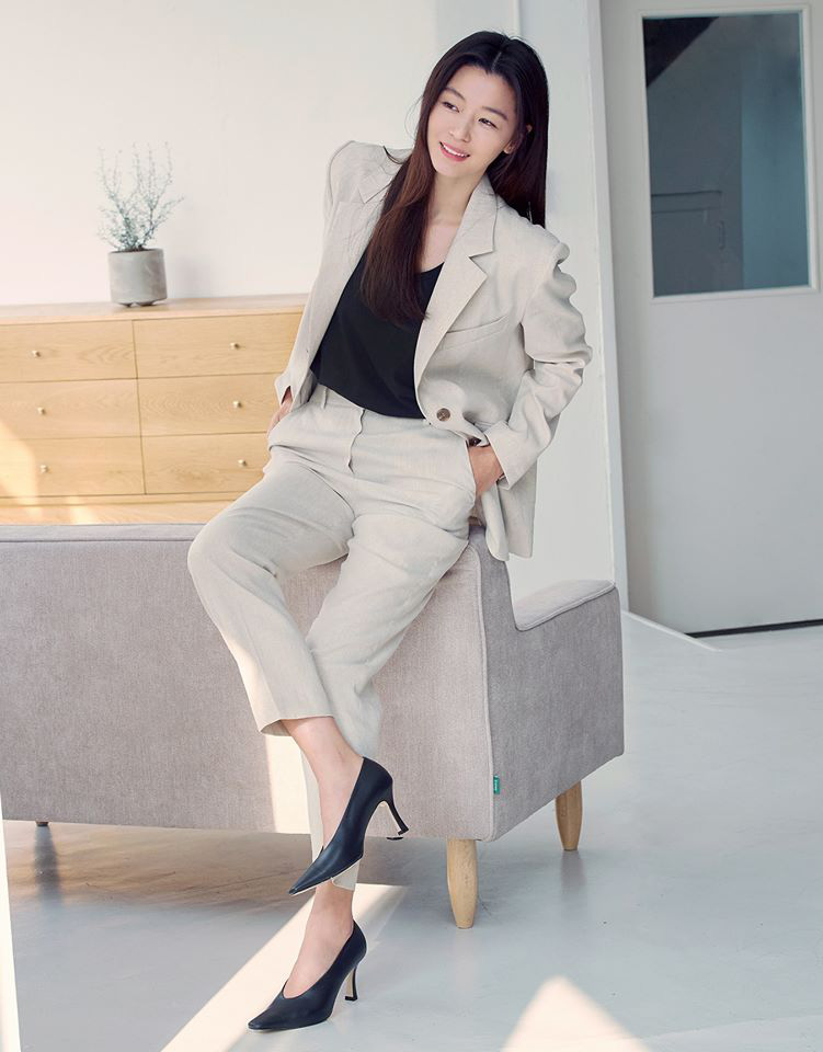 d9c65926db971b81d8bb.jpg