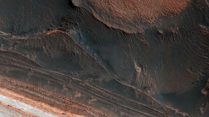dac61de1624d3e95e421.jpg