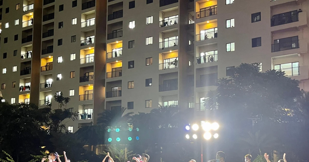 "Khúc ca đồng lòng": Đêm nhạc xúc động tiếp lửa cho tuyến đầu chống dịch và F0