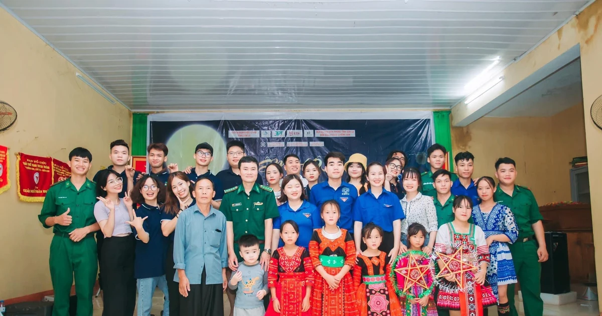 Trung Thu cho em 2022 - Mang niềm vui đến với các bạn nhỏ vùng biên giới Chiềng Sơn ✨