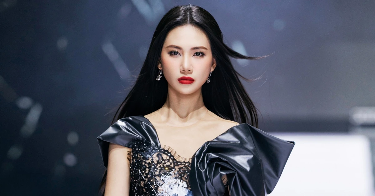 Bùi Quỳnh Hoa khiến dân tình "đứng hình" với cú đá váy cực đỉnh đậm chất vedette ✨