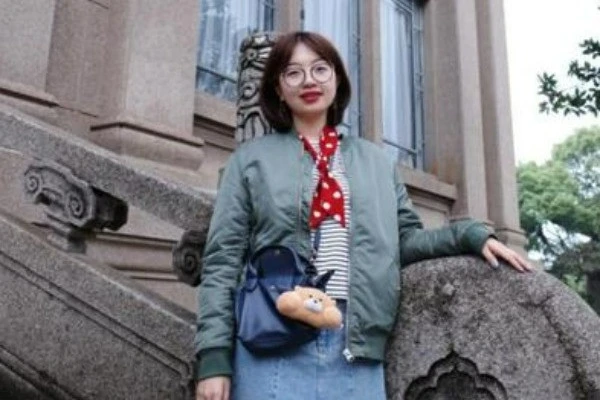 Chị thạc sĩ bỏ lương 100 triệu/tháng về quê bán hoa - drama hay câu chuyện đáng suy ngẫm?