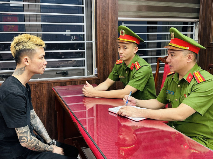 df61e60b7ac049ffb234.jpg