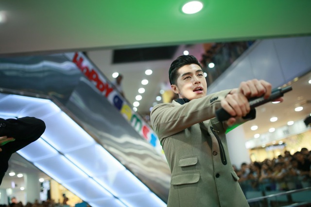 df70325e2011afca3d14.jpg