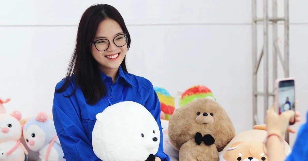 Chị Á khoa D01 trường Ngoại thương bật mí bí kip học tập cực xịn cho các sĩ tử 2K4 ✨