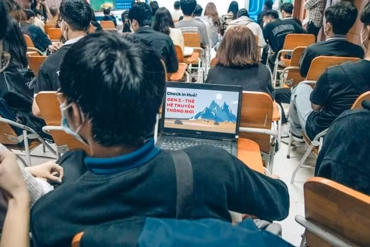 e03aecf5aea375149d09.jpg
