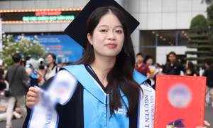 e06497740711f355a426.jpg