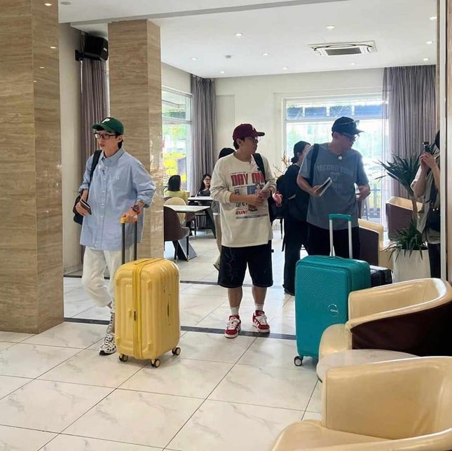 e20abe27b26d2942bacf.jpg