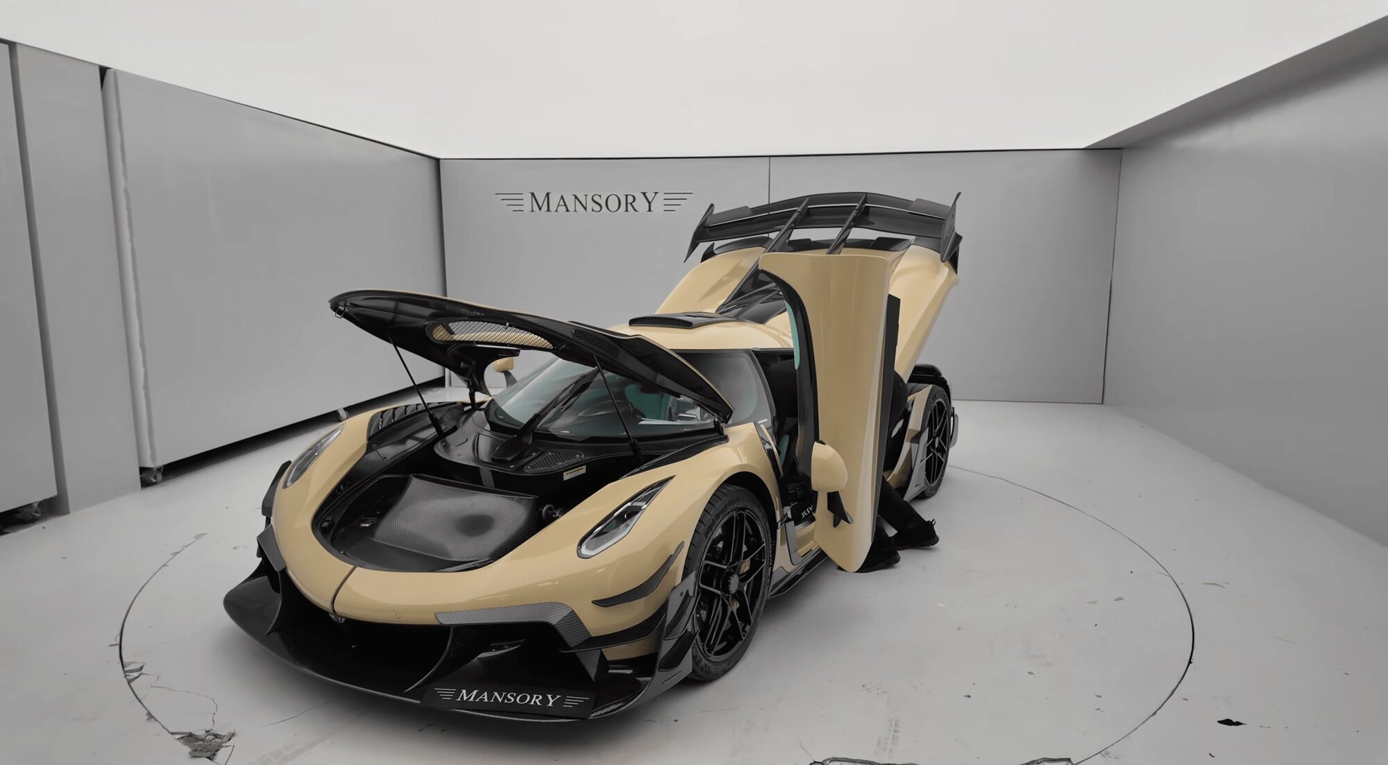 Lần đầu tiên Mansory thực hiện gói độ cho Koenigsegg Jesko Attack – Kết quả gây sốt!