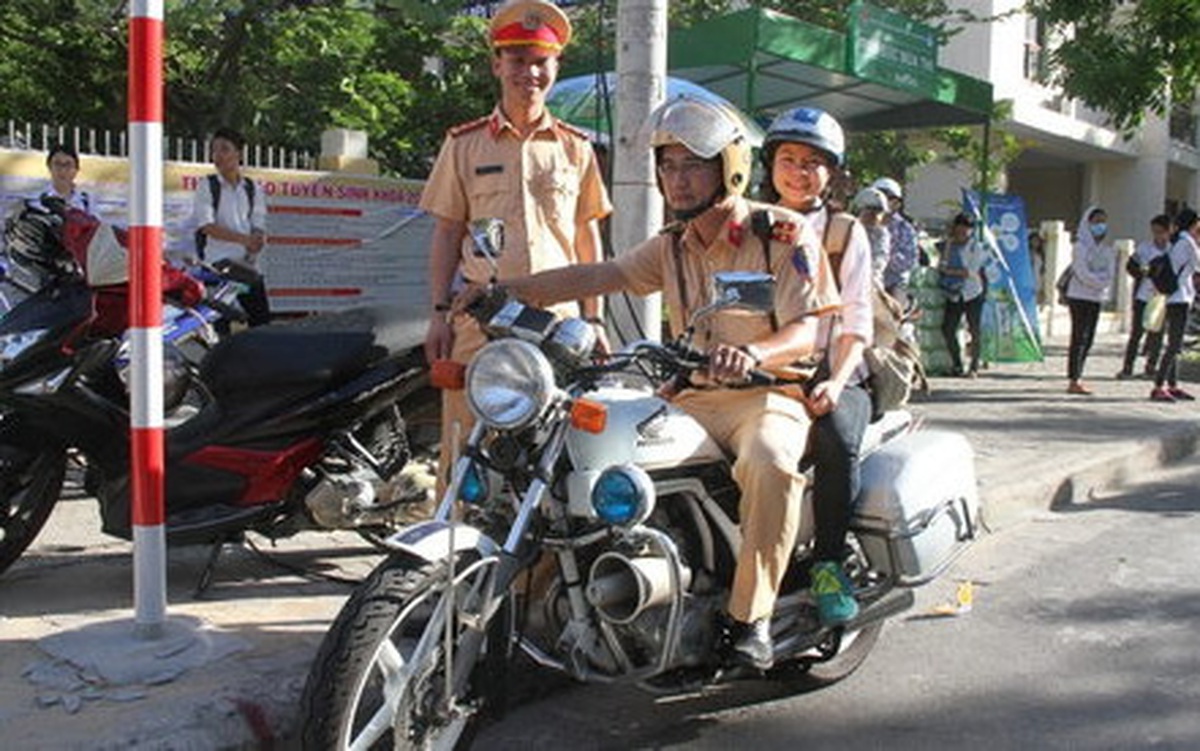 e305074d7c3bfc8de643.jpg