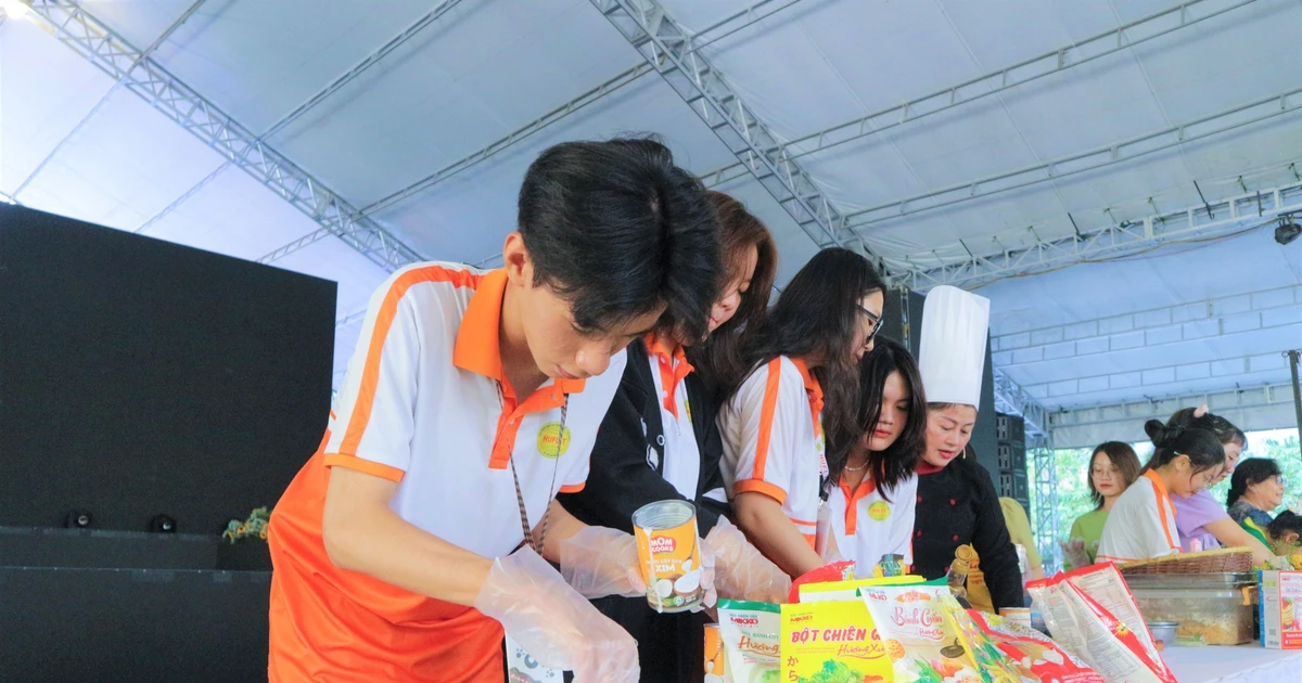Lễ hội bánh mì Việt Nam lần đầu tiên: Ai bảo chỉ có ăn, còn cả tá hoạt động xịn sò cho giới trẻ Sài Gòn nè! ✨