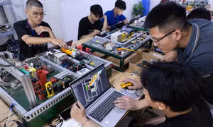 e3eec50aad67d6aee064.jpg