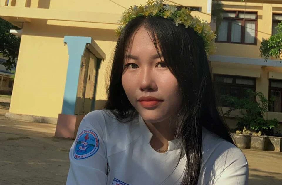 Cô gái đảo Lý Sơn "đỉnh của chóp" với 28,5 điểm khối C00, thành thủ khoa Quảng Ngãi