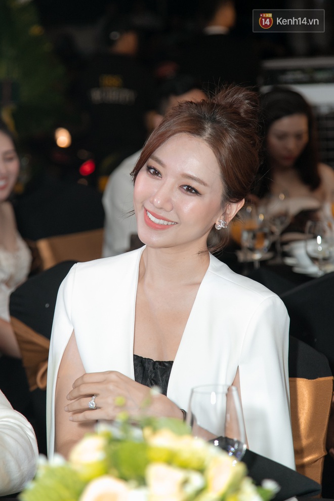 e543ef6eb2a5d4aef199.jpg