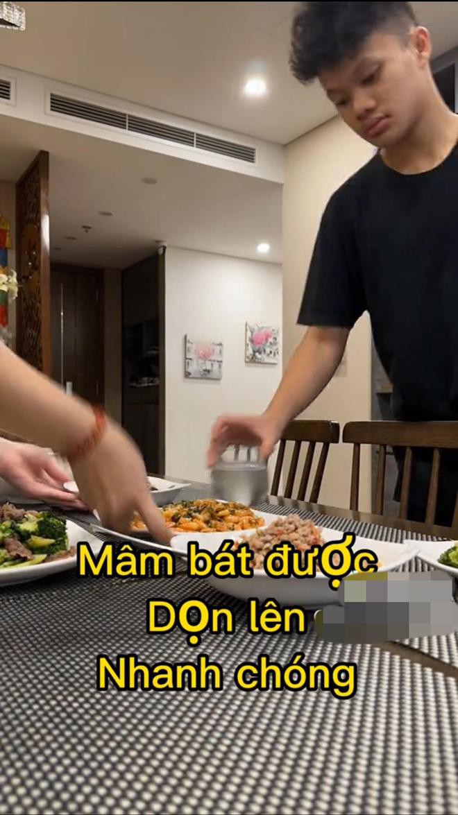 e56dd568dad828b799a1.jpg