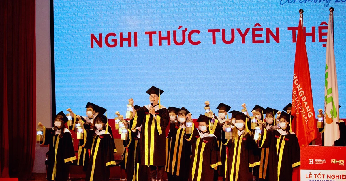 Gần 98% sinh viên "chốt đơn" việc làm trước khi nhận bằng tốt nghiệp ✨