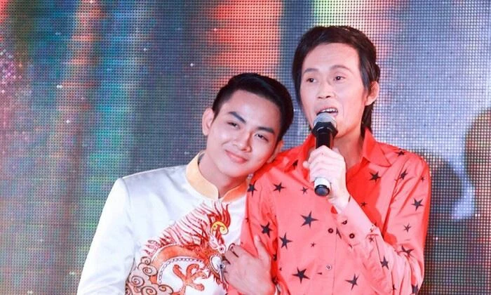 Con nuôi của Hoài Linh kết hôn lần hai, nhìn tuổi cô dâu mới mà khán giả 'sốc nảy người'