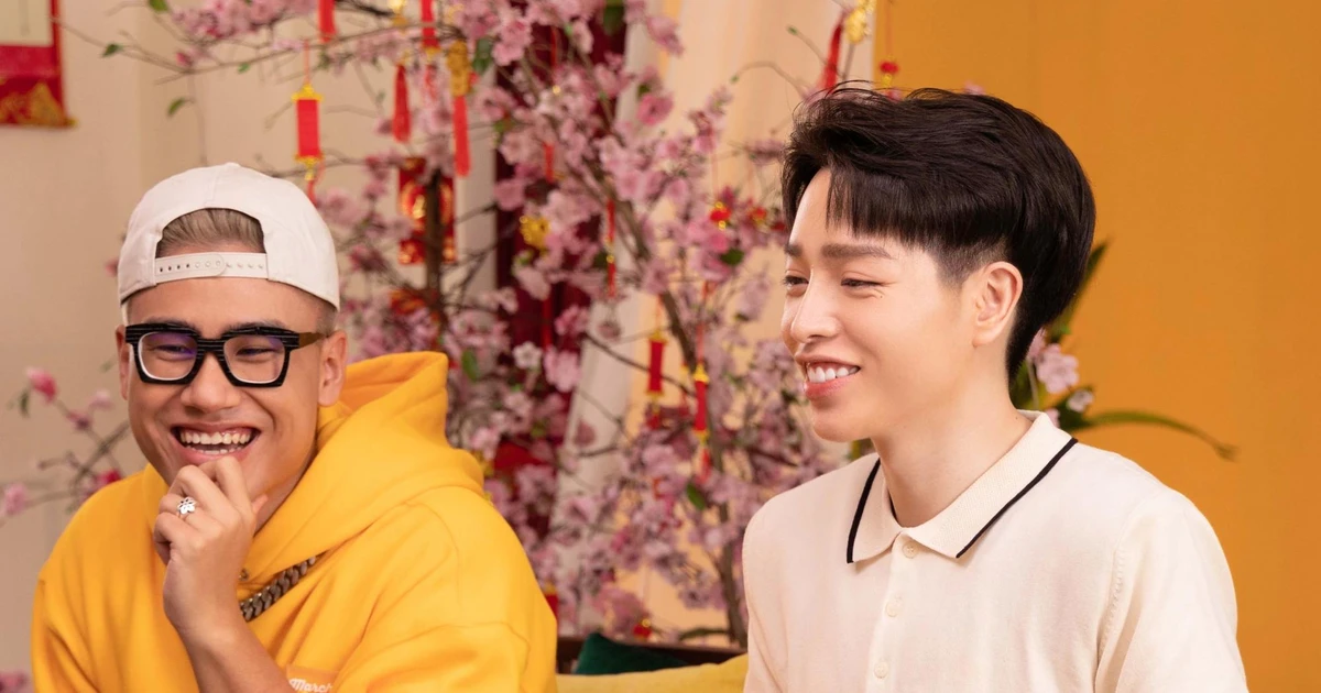 World Cup 2022 còn đang 'nóng' mà Đức Phúc và rapper GDucky rủ rê 'mỹ nhân Mắt biếc' đón Tết sớm