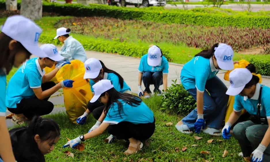 Gen Z Quy Nhơn xuống đường vì môi trường xanh - hành động ngay cho tương lai không khói bụi