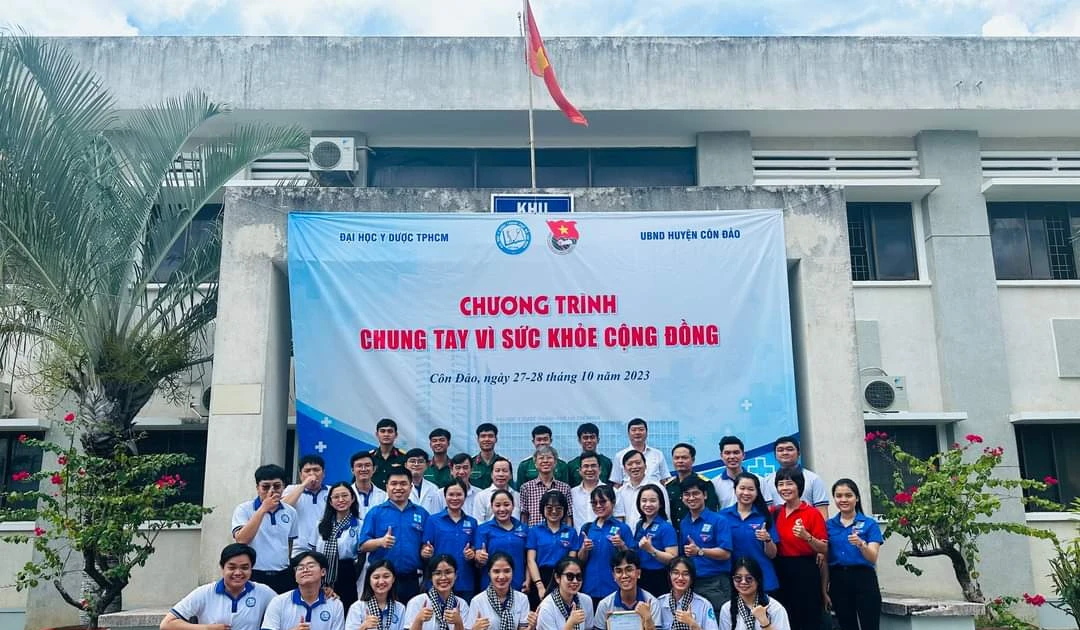 Đoàn trường ĐH Y Dược TP.HCM mang yêu thương đến Côn Đảo - hành trình ý nghĩa quá trời!