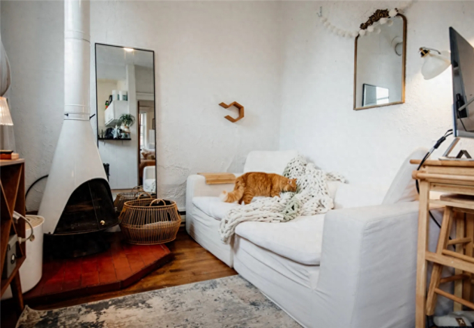 e96bf9f5dd2812aaad18.jpg