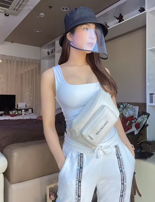 e9870b73101c02a75340.jpg