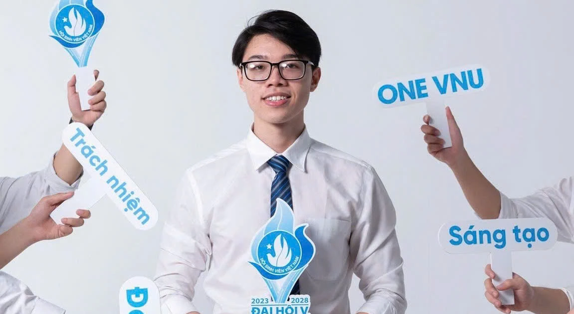 Từ chàng trai hướng nội đến Phó Chủ tịch Hội Sinh viên: Hành trình "lột xác" của nam sinh ULIS đạt giải Sao Tháng Giêng 2024