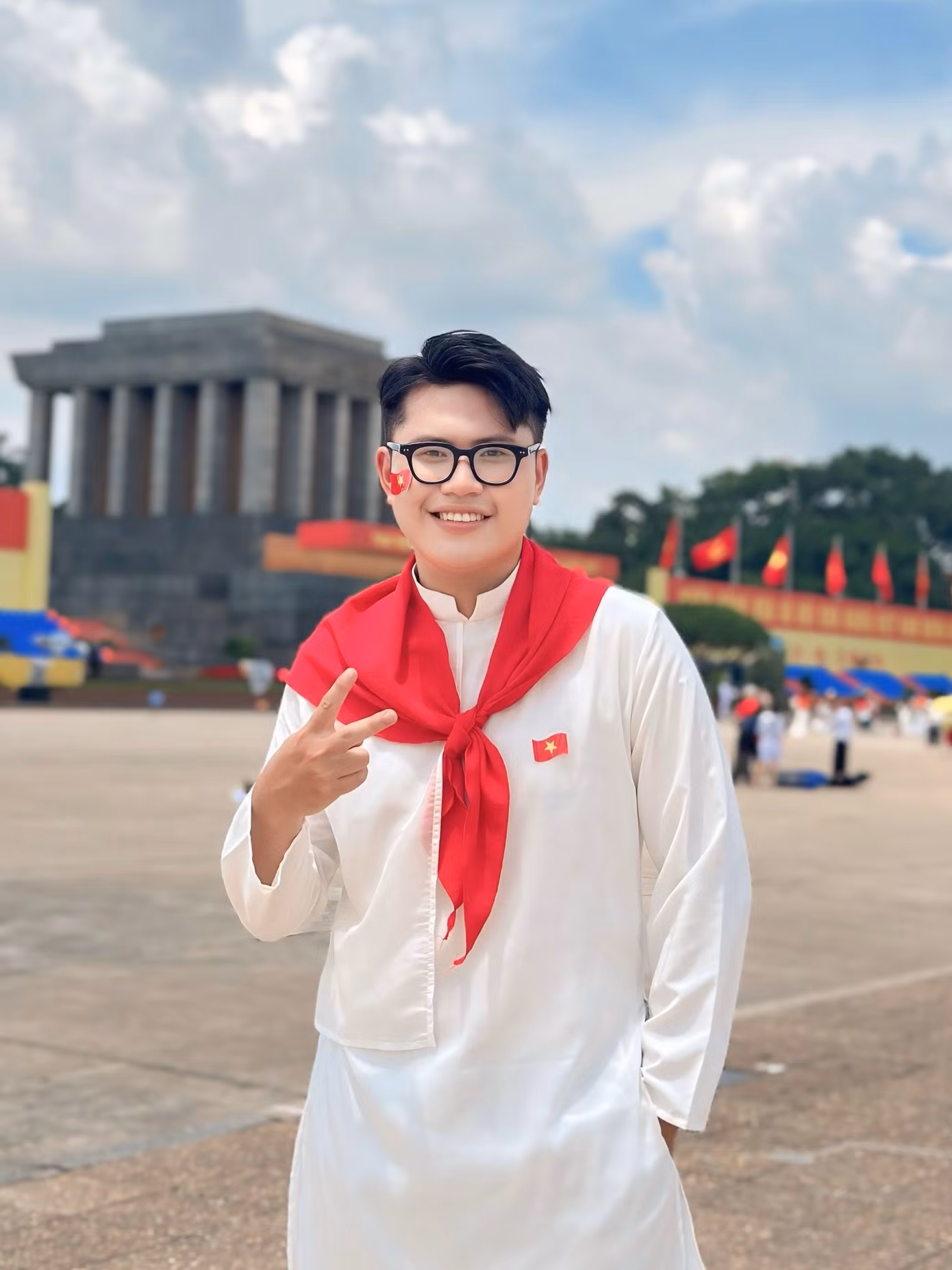 eceb03df4ca568da4d14.jpg