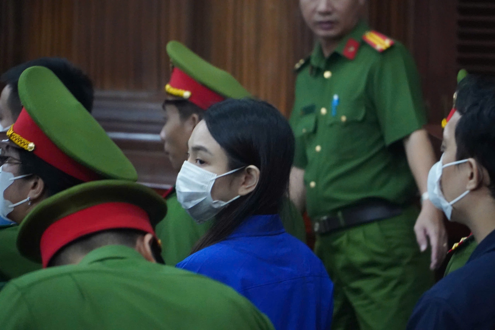 eda730799972e4ed2398.jpg