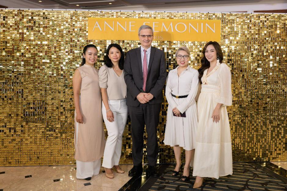 edf27aa5ea77213338b0.jpg