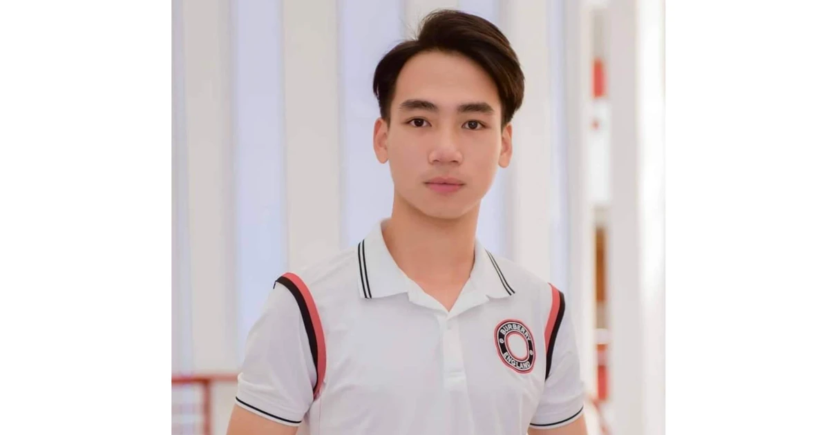 Nam sinh trường Kinh tế Quốc dân đã bắt đầu làm kinh doanh từ hồi cấp 3 luôn nha